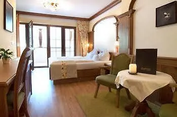 Sieghard - Kleine Mit Der Grossen Küche Hotel Hippach